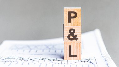 Kelime p ve l - kar ve zarar - bloklar üzerinde kısaltma kavramı ve gri arkaplan üzerinde diyagramlar