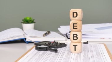 Kişisel finansman ve etkili yönetim stratejileri alanındaki önemli borç kavramının incelenmesi