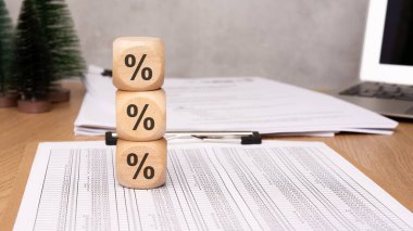 Yaratıcı yüzdeleri gösteren bloklar aracılığıyla finansal görüşleri inceleyin, ayrıntılı analiz ve raporlama