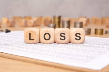 Finans sektöründeki kaybın çeşitli etkilerini ve bunun iş stratejilerini nasıl derinden etkilediğini araştırın.