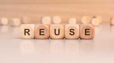 Ögeleri yeniden kullanmanın önemini vurgulamak sürdürülebilirliği desteklemek ve atıkları etkili bir şekilde azaltmak için gereklidir