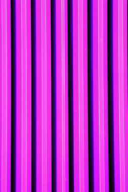 Optik İllüzyon arkaplan desenli pembe metalik çizgiler
