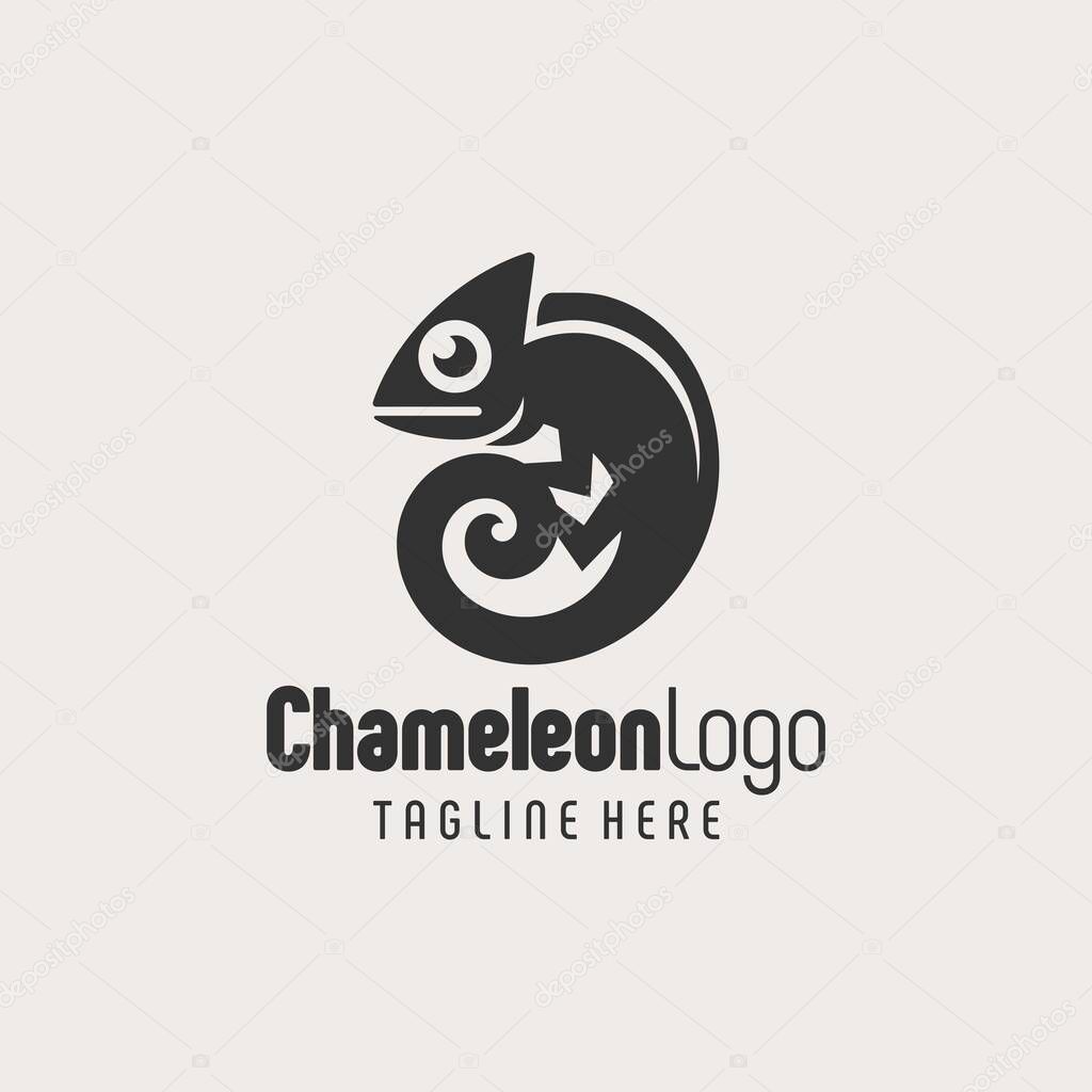 Unique Chameleon Graphic Black White