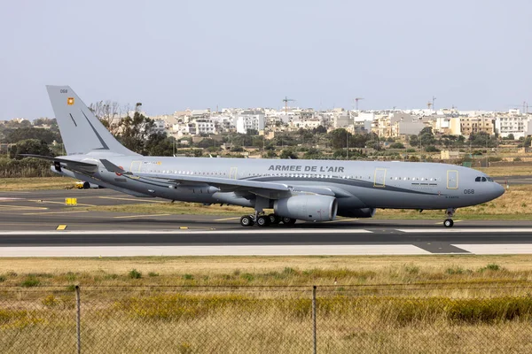 stock image Luqa, Malta - April 21, 2023: French Air Force Airbus A330-243(MRTT) (Reg: MRTT068) departing Malta after being painted at ACM facility. 