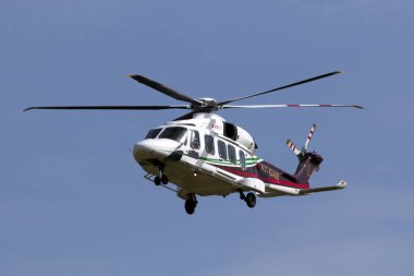 Luqa, Malta 4 Şubat 2015: Körfez Helikopterleri AgustaWestland AW-189 (REG: A7-GAB) 31 numaralı pistte, Orta Akdeniz 'deki bir petrol platformuna yapılan uçuş sonrasında.