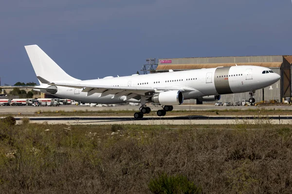 Лука Мальта Вересня 2023 Катар Амірі Flight Airbus A330 203 — стокове фото