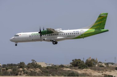 Luqa, Malta - 21 Mayıs 2024: Citilink - Garuda Endonezya ATR-72-600 (ATR 72-212A) (REG: PK-GAE) uçuşundan sonra geri döndü.