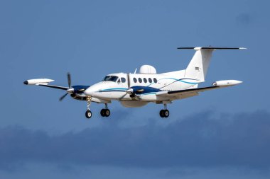 Luqa, Malta - 25 Eylül 2024: DEA Havacılık Beechcraft 200T Super King Air (REG: 2-WKTK).