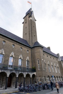 Maastricht, Hollanda - 28 Ekim 2024: Maastricht şehrinde açık hava sahnesi.