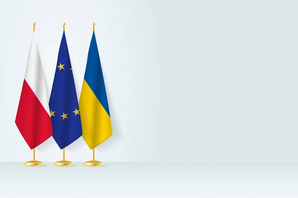 Flaggor Från Polen Och Ukraina Står Rad Flaggstången Inomhus — Stock vektor
