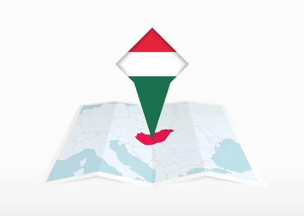 Maďarsko Vyobrazeno Skládané Papírové Mapě Připíchnuté Značce Lokality Vlajkou Maďarska — Stockový vektor