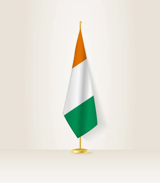 Elfenbenskustens Flagga Ett Flaggställ — Stock vektor