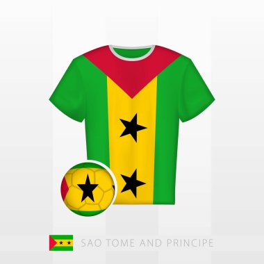 Sao Tome ve Principe milli takımının futbol forması ve Sao Tome ve Principe bayrağı. Futbol forması ve bayraklı futbol topu..