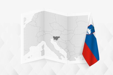 Bir tarafında Slovenya bayrağı asılı gri tonlu bir Slovenya haritası. Pek çok haber türü için vektör haritası.