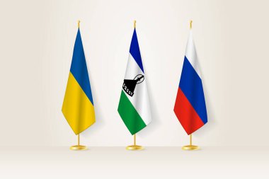 Diplomatik Toplantı Temsilcisi, Ukrayna, Lesotho ve Rusya Bayrakları. Diplomatik Standartlarda Bayraklar.