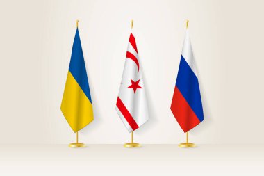 Diplomatik Toplantı Temsilcisi, Ukrayna, Kuzey Kıbrıs ve Rusya Bayrakları. Diplomatik Standartlarda Bayraklar.