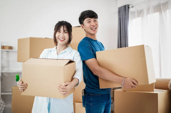 Young Couple Big Boxes Moving New House New Apartment Couple — Stock Photo, Image