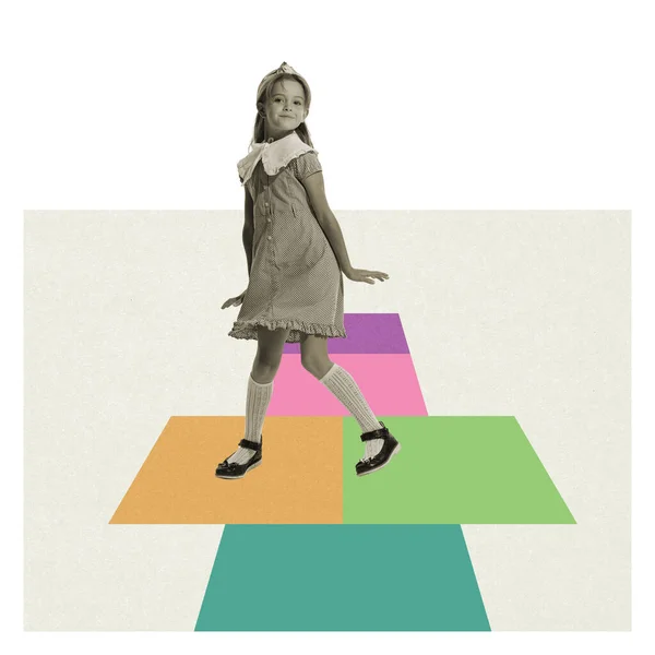 Colagem Arte Contemporânea Design Criativo Pequena Menina Retro Pulando Jogando — Fotografia de Stock