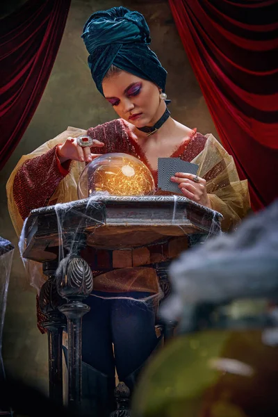 Charming Fortune Teller Beautiful Mysterious Female Soothsayer Molfarka Guesses Predicts — Stock Photo, Image