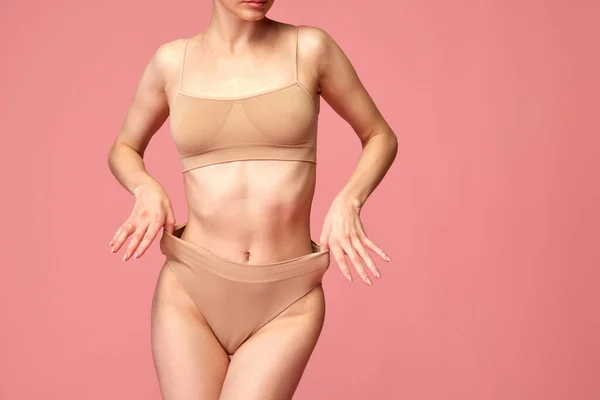 Egészséges Egészséges Gyönyörű Női Test Rózsaszín Háttérrel Szépség Kozmetikumok Spa — Stock Fotó