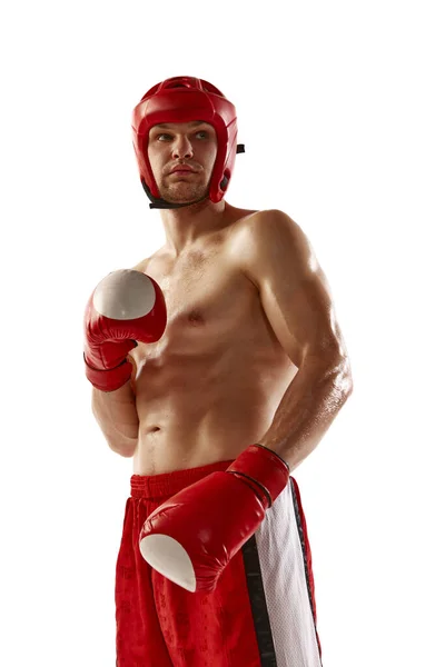 Kräftige Und Muskulöse Männliche Kickboxer Roter Sportbekleidung Und Boxhandschuhen Posieren — Stockfoto