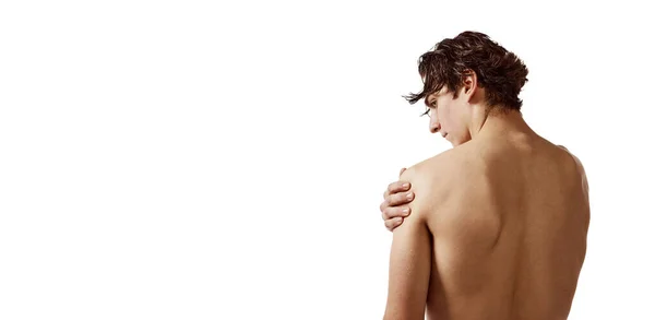 Beyaz Arka Planda Izole Edilmiş Kaslı Vücutlu Genç Bir Adamın — Stok fotoğraf