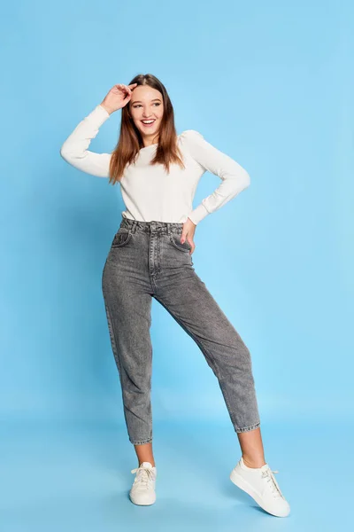 Smiling Portrait Young Beautiful Girl White Blouse Jeans Posing Blue — Stockfoto