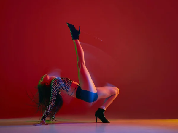 Sportive Dancer Portrait Young Girl Dancing Heels Dance Red Background — Stok fotoğraf