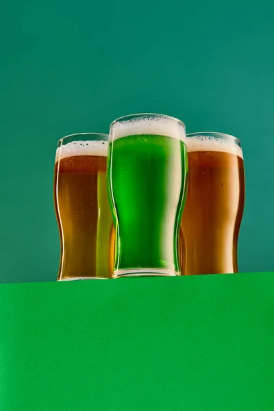 Three Glasses Green Lager Foamy Beer Green Background Traditional Hop — Stockfoto