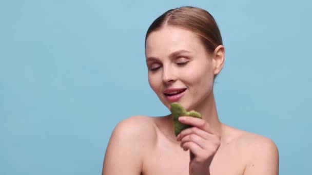 Face Building Lifting Beautiful Young Girl Clear Skin Doing Face — Vídeo de Stock
