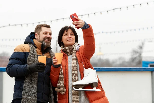 Middle Aged Man Woman Happy Couple Visiting Open Air Ice — Stock Photo, Image