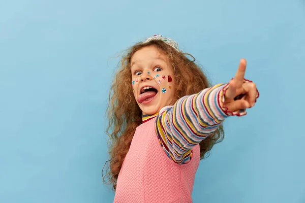 Happiness Good Mood Little Cute Girl Child Curly Hair Posing — Stockfoto