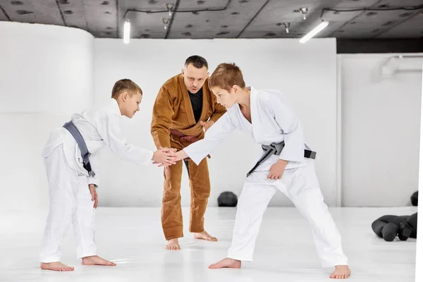 Greeting Fight Session Boys Children Shaking Hands Ready Train Judo — Stok fotoğraf