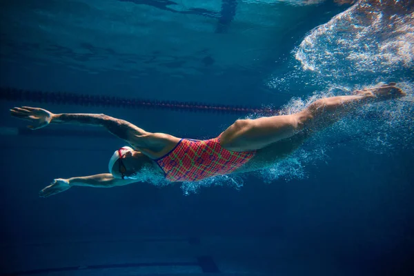 Diving Water Professional Female Swimmer Cap Goggles Training Swimming Pool —  Fotos de Stock