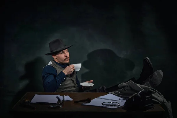 Professional Detective Fedora Hat Sitting Table Thoughtful Face Drinking Coffee — 图库照片