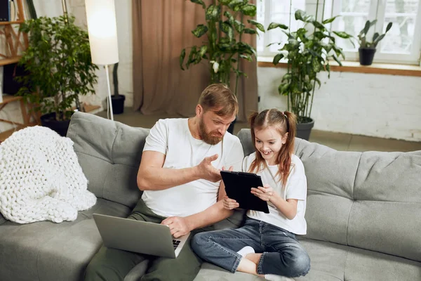 Mature Man Father Sitting Couch Home Working Remotely Laptop Spending — Stock Photo, Image