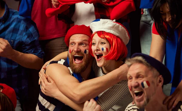 Glück Fußball Fußballfans Feuern Die Favorisierte Französische Mannschaft Emotional Menschen — Stockfoto