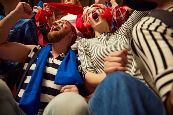 Onderaanzicht Voetbal Voetbal Fans Emotioneel Opvrolijken Favoriete Frankrijk Team Mensen — Stockfoto