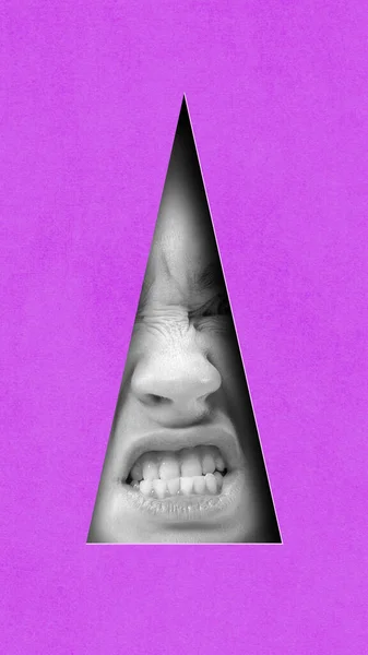 Роздратування Гнів Чорно Біле Зображення Жіночої Частини Обличчя Шукає Фіолетовий — стокове фото