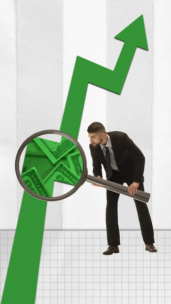 Empresário Empregado Olhando Lupa Para Flecha Financeira Subindo Colagem Arte — Fotografia de Stock