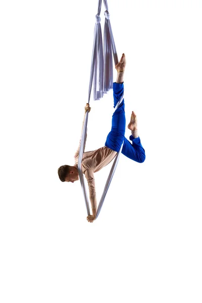 Strong Athletic Young Man Professional Aerial Gymnast Training Aerial Silk — Stock Photo, Image