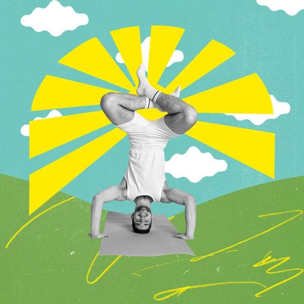 Sorridente Giovane Uomo Che Allena All Aperto Facendo Esercizi Yoga — Foto Stock