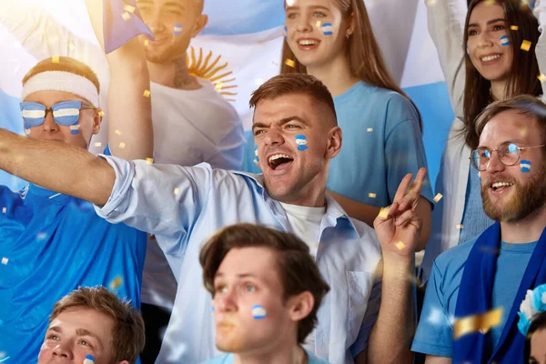 Sport Fans Med Glada Och Härliga Känslor Muntra Upp Favorit — Stockfoto