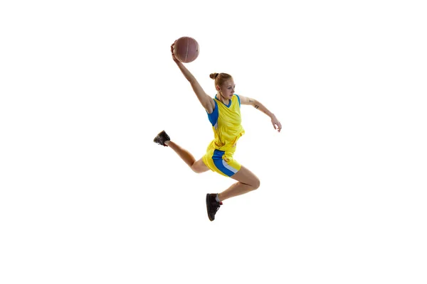 Výherní Gól Mladá Soustředěná Dívka Basketbalistka Pohybu Trénink Hraje Bílém — Stock fotografie