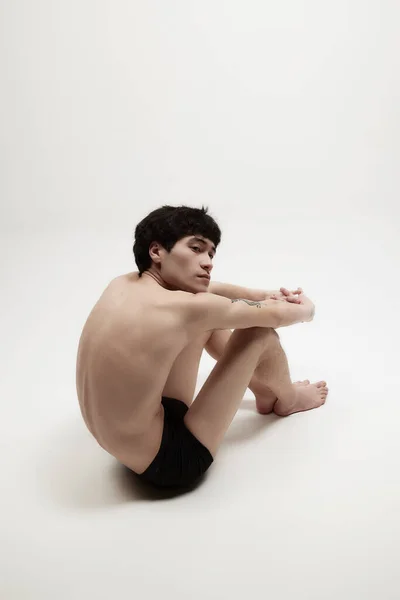 Erkek Vücudu Estetiği Stil Moda Sağlık Erkek Güzelliği Kavramı — Stok fotoğraf