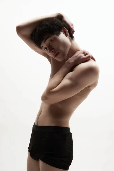 Kräftige Muskulöse Erleichterte Hände Junger Kerl Posiert Hemdlos Unterwäsche Und — Stockfoto