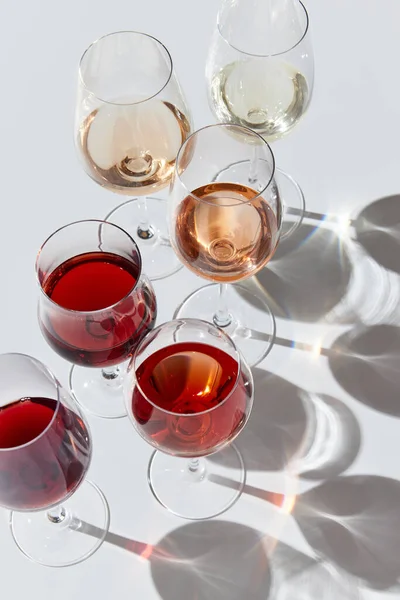 Traditional Taste Glasses Filled Different White Rose Red Wine Standing — Stock Photo, Image