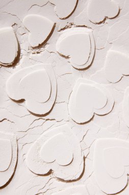 Pastel renkli duvar kağıdı, arkaplan, tasarım, pankart. Kumun yaratıcı görüntüsü, damgalı toz ve kalp dokuları. Yaratıcı sanat fotoğrafçılığı. Soyut doğa geçmişi. Minimalizm