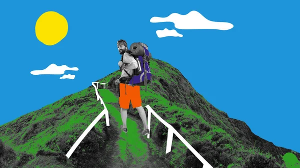 ハッピー バックパックを上方の山 ハイキングに行くと笑みを浮かべて男 アクティブなレジャー 現代美術のコラージュ インスピレーションと創造性の概念 明るいデザイン — ストック写真