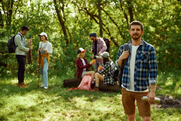 Young Happy Smiling Man Checkered Shirt Going Hiking Friends Group — Stock Photo, Image